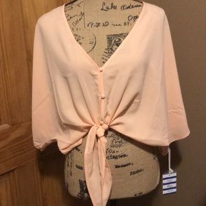 ⚜️SOLD⚜️Forever 21 Boxy V-neck top